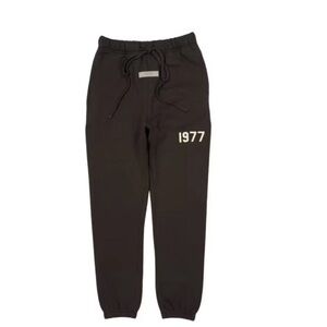 “Essentials” 1977 Iron Sweatpants